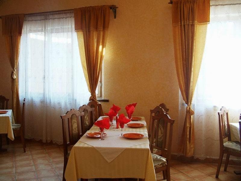 Hotel Etrusco Gherla Zewnętrze zdjęcie